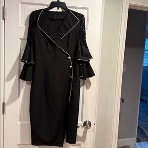 Elegant Black Midi Dress with Contrast Piping
